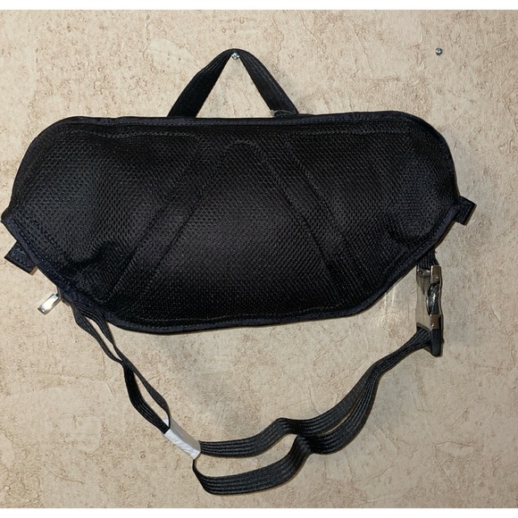 Athleta EXCURSION LARGE BELT BAG NWT - Picture 10 of 10